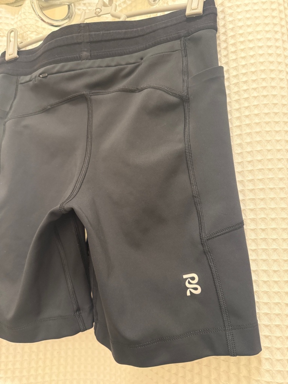 Bandit Women's 7” Compression Running Shorts — size small - Picture 5 of 8